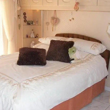 Villa Luxurious Violet
